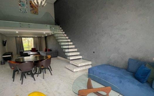 Duplex contemporain disponible à la location longue durée